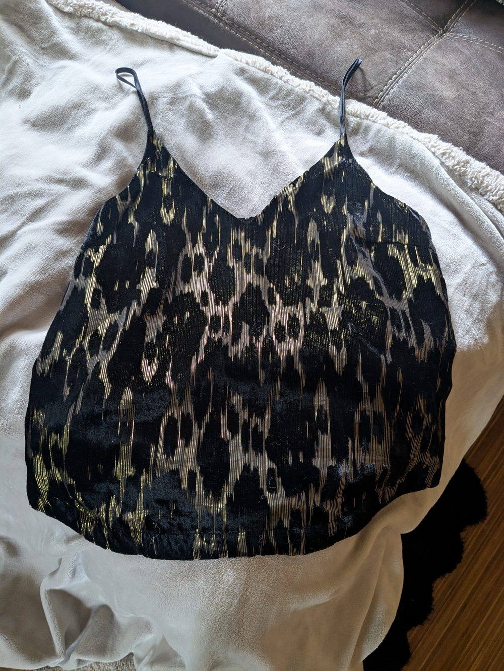 DO+BE Black and Gold Print Black velvet With Shimmery Gold Detail Tank Size M